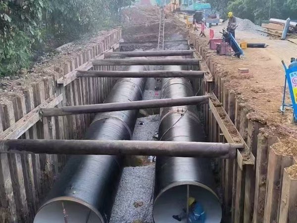 污水排放施工现场